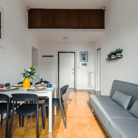 Apartament Domus Merulana 209 Colosseum Rzym